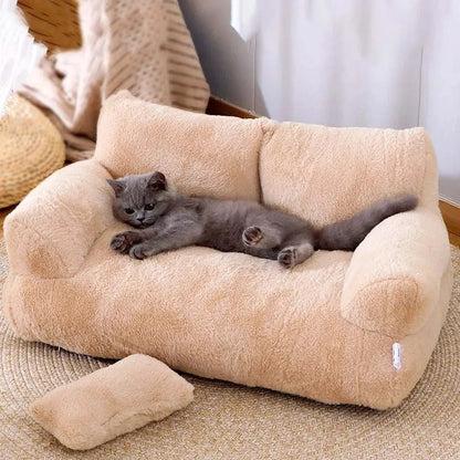 Luxury Plush Cat Bed – Soft & Cozy Winter Nest